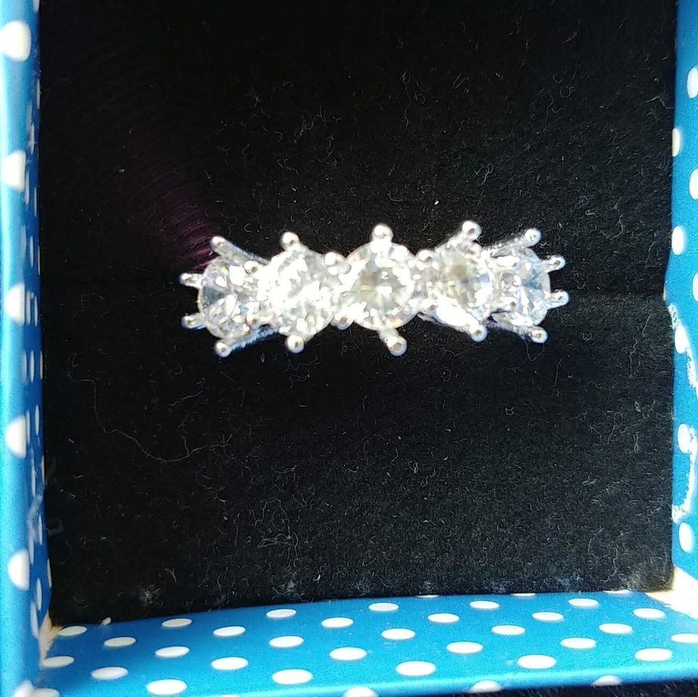 Sterling silver stamped 925 Ring